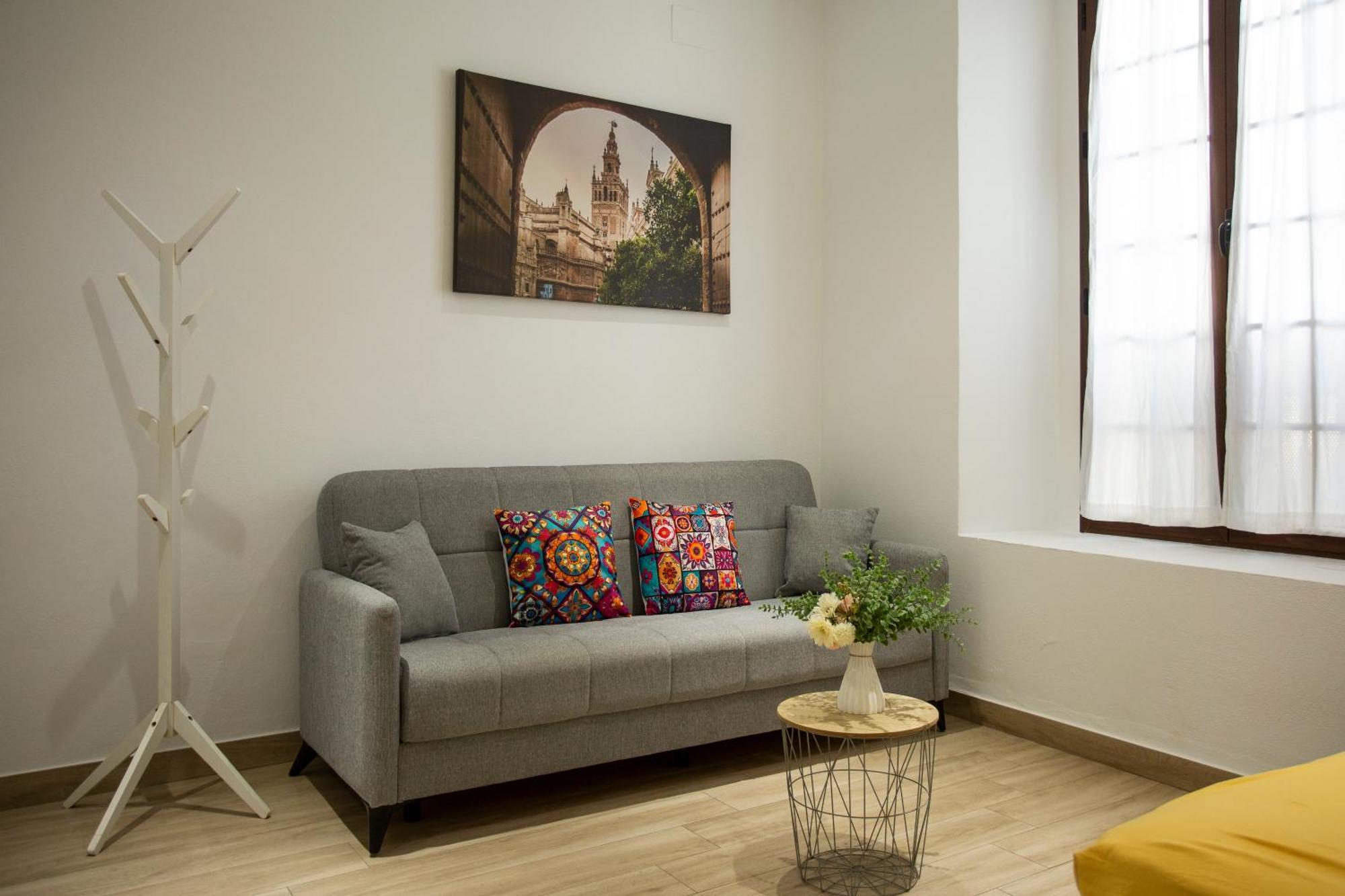 Wish Suite Cervantes Sevilha Exterior foto